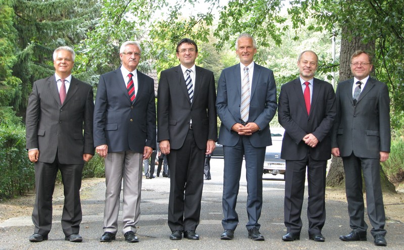 Představitelé nejvyšších kontrolních institucí Visegrádské skupiny, Rakouska a Slovinska (V4+2) - Maďarsko, 2012